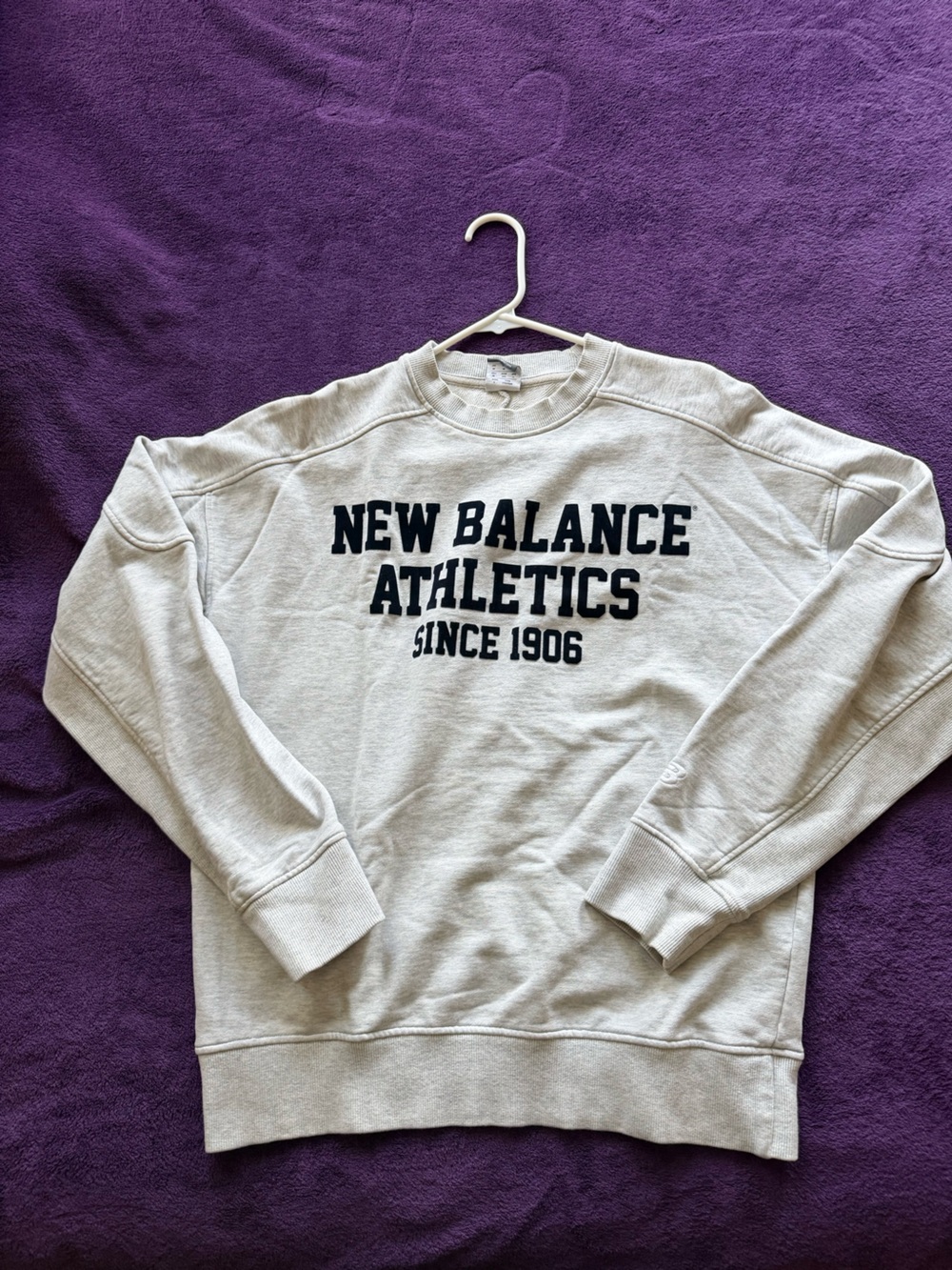 New Balance Crewneck Sweatshirt - Light Gray with Navy Logo